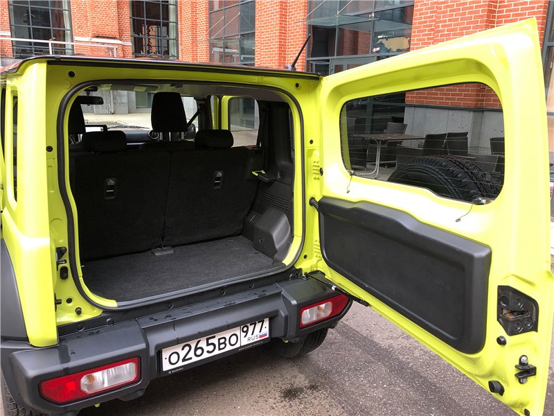 Suzuki Jimny Nomad (2024) багажное отделение