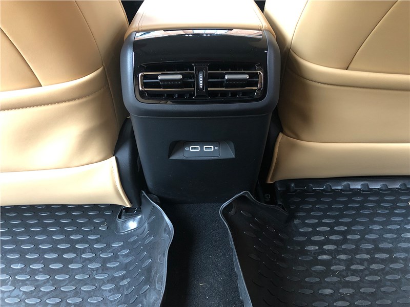 GAC GS4 (2025) второй ряд