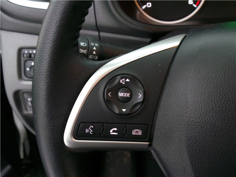 Fiat Fullback 2016 кнопки на руле