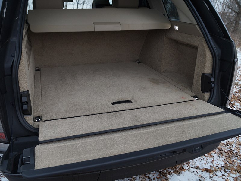 Range Rover LWB 2014 багажное отделение