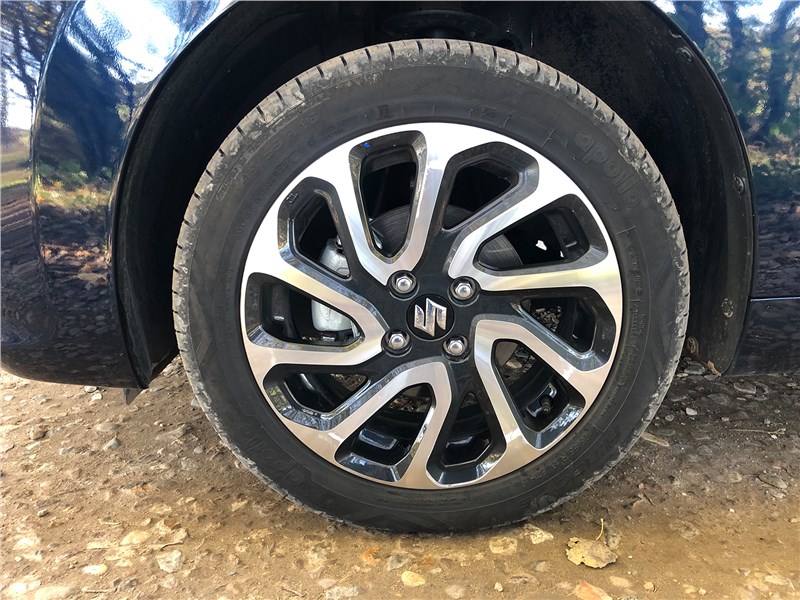 Suzuki Baleno (2022) колесо