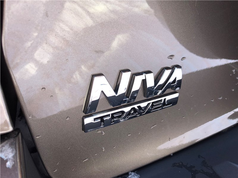 Lada Niva Travel (2025) шильдик