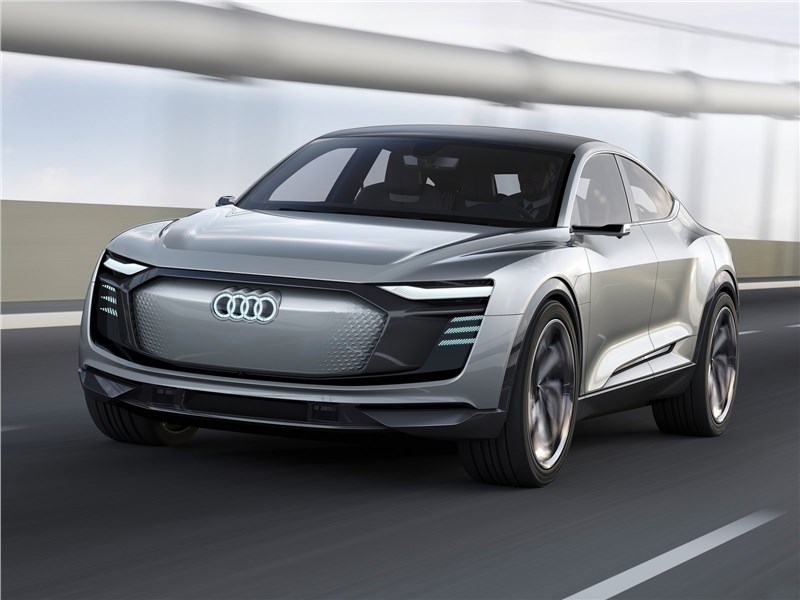 Audi e-tron Sportback Concept 2017 вид спереди