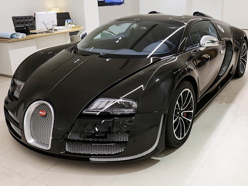 В России с аукциона продадут самый дорогой и мощный Bugatti
