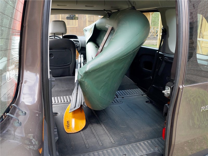 Renault Kangoo 2014 багажное отделение