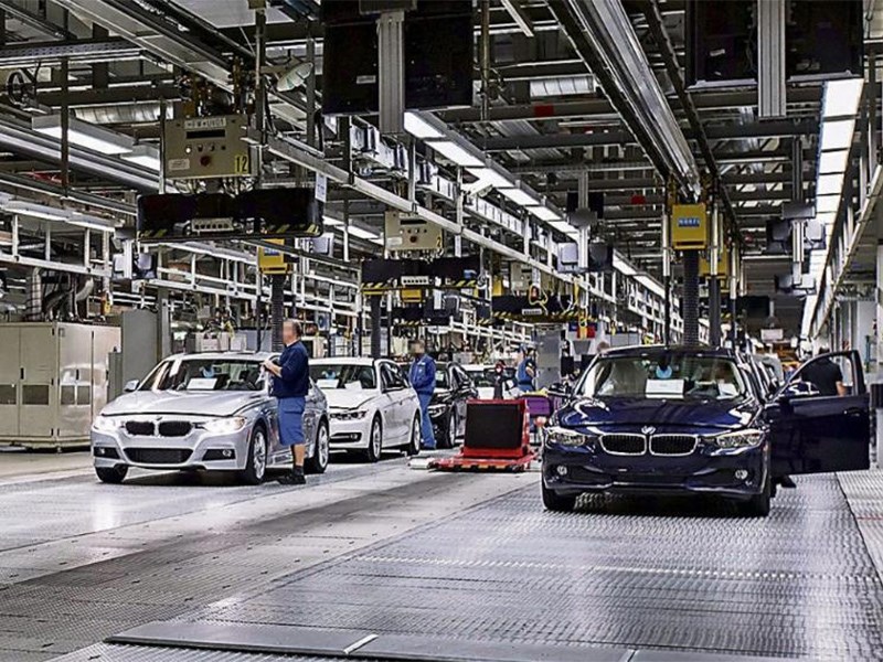 BMW не будет строить свой завод в России