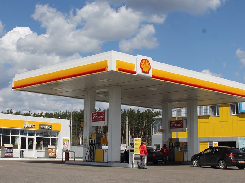 "Лукойл" выкупит инфраструктуру Shell