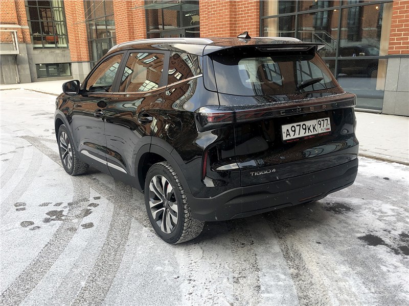 Сhery Tiggo 4 (2024) вид сзади