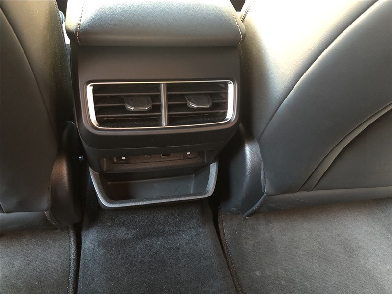 Geely Preface (2024) воздуховод