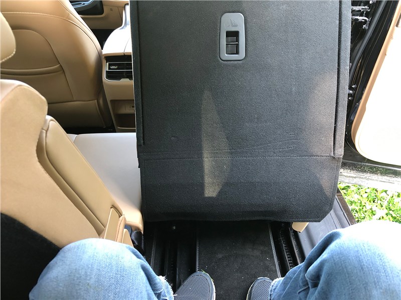 Evolute i-Space (2024) третий ряд