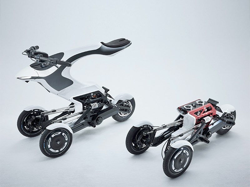 Японцы представили электрический трицикл-трансформер Raptor с модульной конструкцией