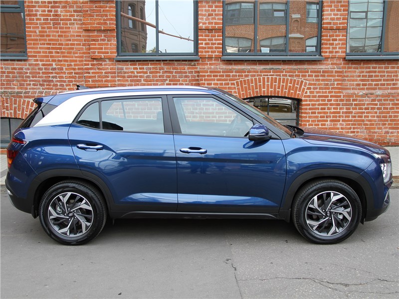 Solaris HC (2022) вид сбоку