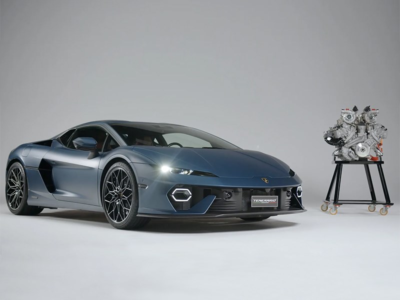 Lamborghini не откажется от ДВС в ближайшие 10 лет
