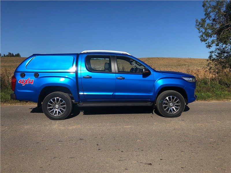 Foton Tunland G7 (2024) вид сбоку