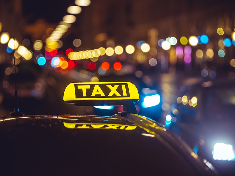 В России выросло количество женщин-таксистов