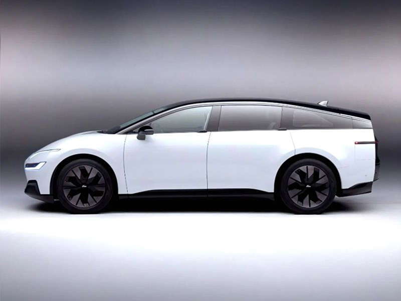 Ford показал электрический трехрядный кроссовер, который так и не выпустил