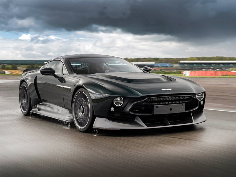 Aston Martin продает часть прав на собственный бренд ради спасения бизнеса