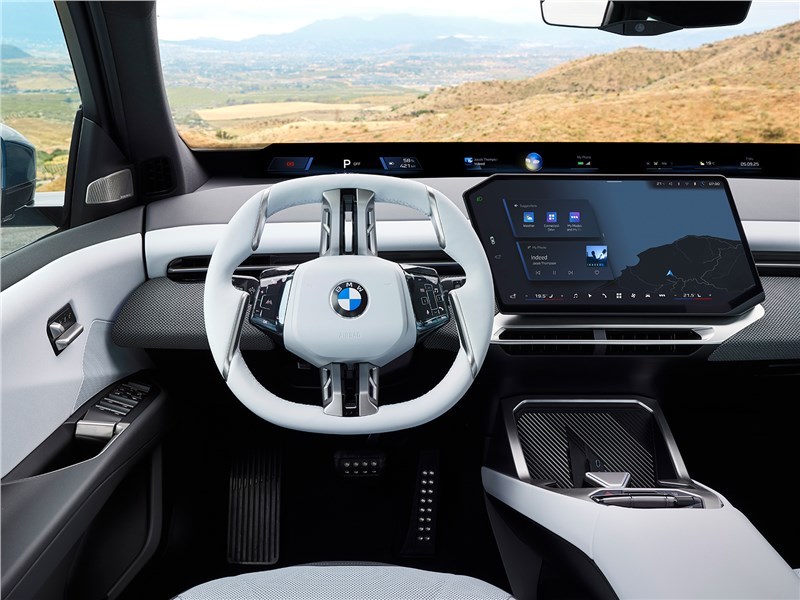 BMW решила окончательно отказаться от кнопок в салоне вопреки требованиям покупателей