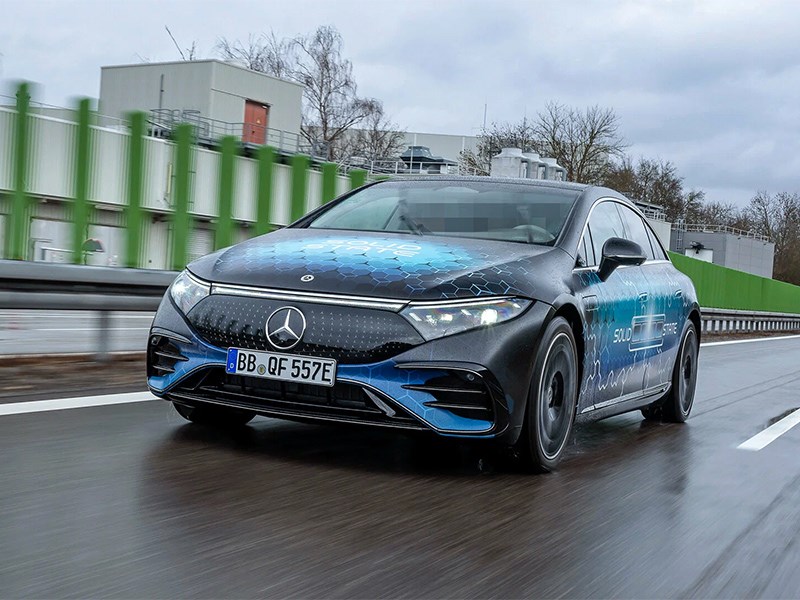 Mercedes начал испытывать твердотельные батареи на своих электрокарах