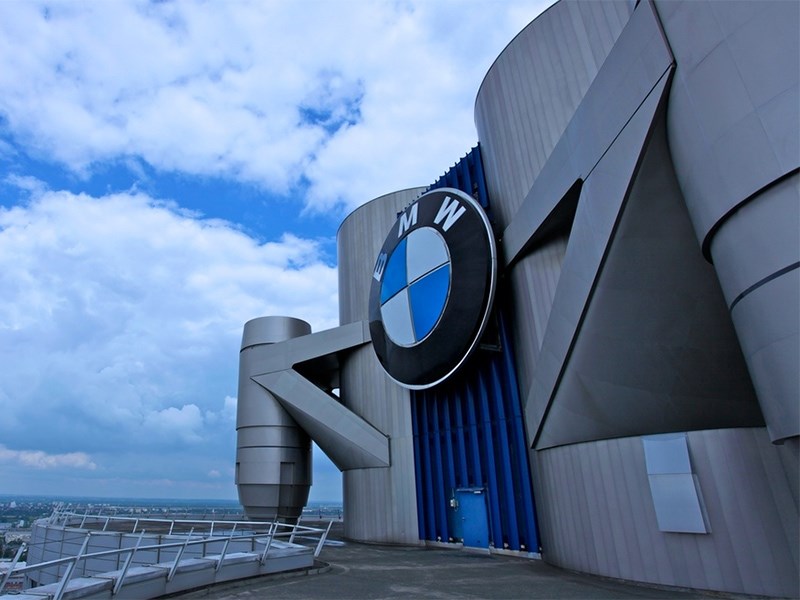 BMW предложил сотрудникам добровольно уволиться за 650 000 евро
