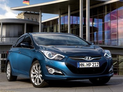 На российский рынок выходит седан Hyundai i40 в новой модификации