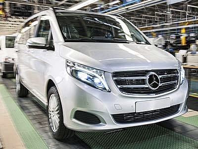 В Испании стартовало производство минивэнов Mercedes-Benz V-class нового поколения