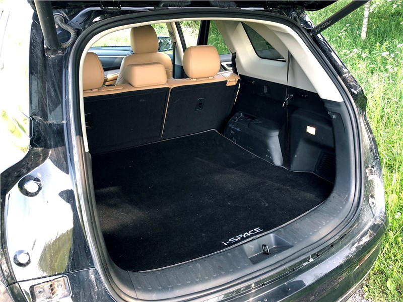 Evolute i-Space (2024) багажное отделение