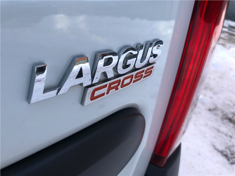 Lada Largus Cross (2021) шильдик