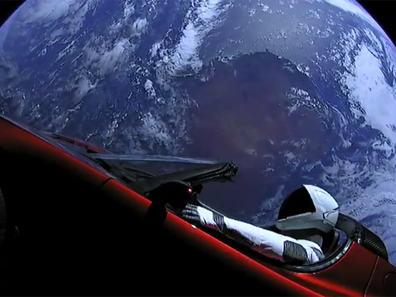 Tesla Roadster захватывает Марс 
