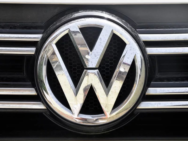 Volkswagen изменит свой логотип