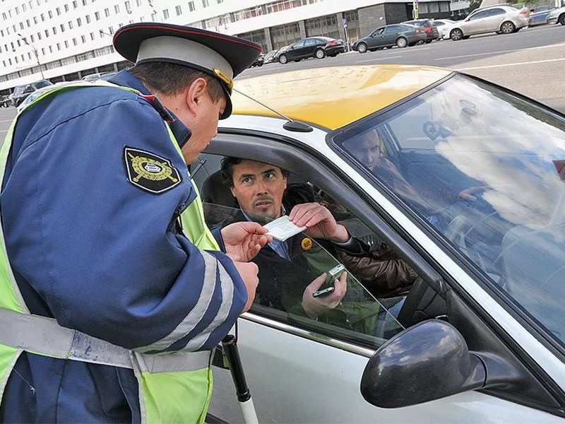 В России не будут штрафовать водителей за мелкие нарушения