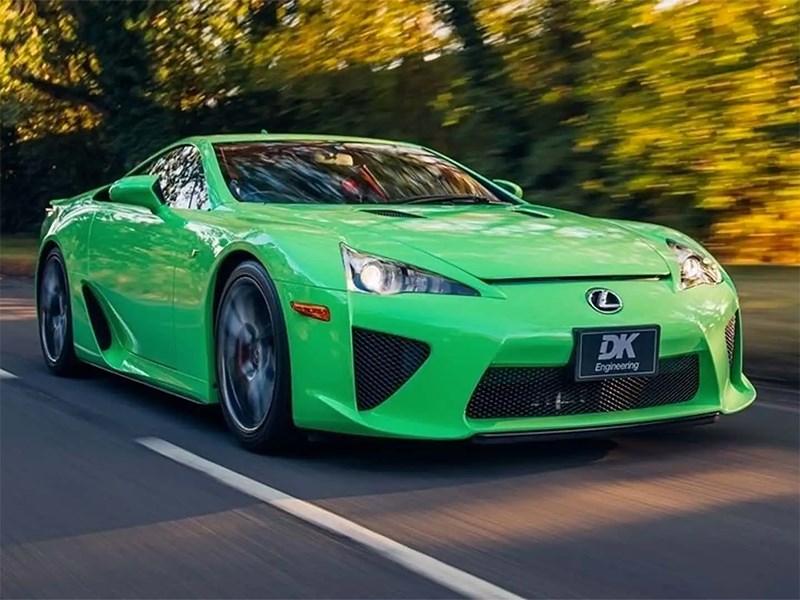 В Британии продают уникальный экземпляр Lexus LFA 