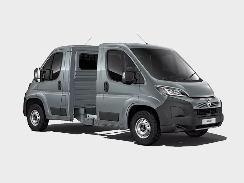 Stellantis показал «двухголовый» Ducato. Для чего он нужен?