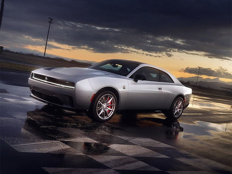 Американца оштрафовали за слишком громкий выхлоп у электрического Dodge Charger 