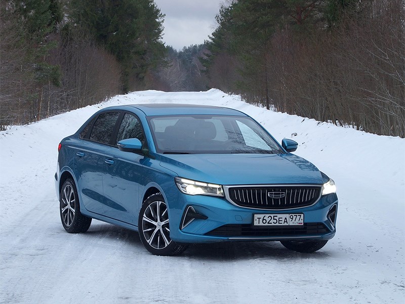 Geely отзывает в России почти 18 тысяч седанов Emgrand из-за риска повреждения топливного бака