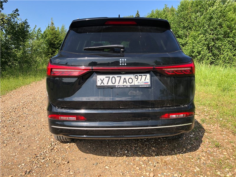 Evolute i-Space (2024) вид сзади