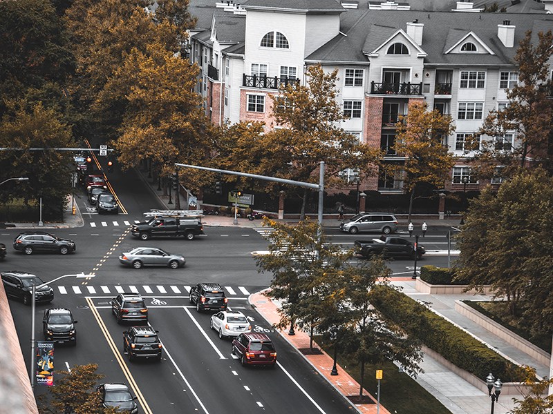 Франция и Испания требуют сохранить запрет на автомобили с ДВС в Европе после 2035 года