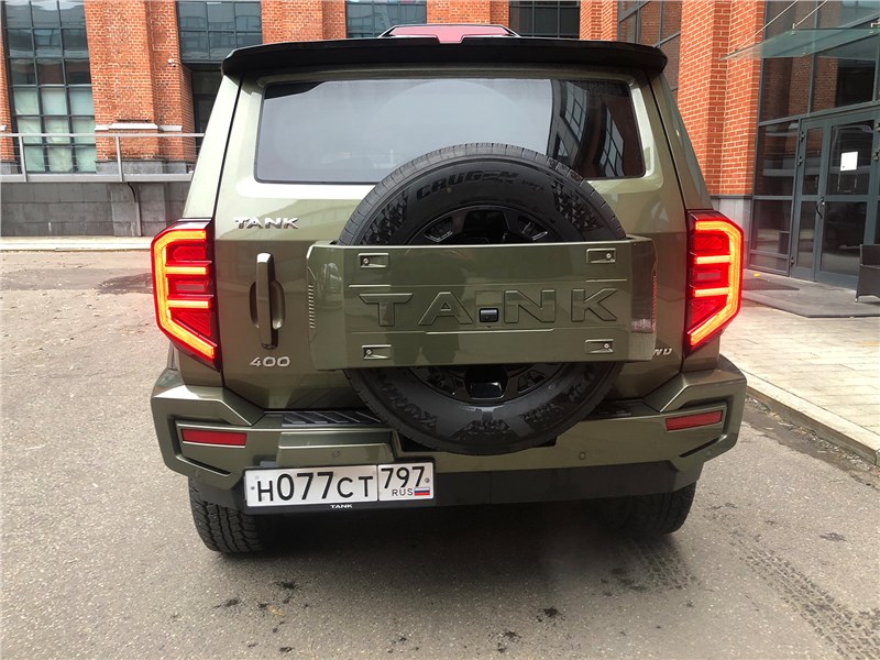Tank 400 (2026) вид сзади