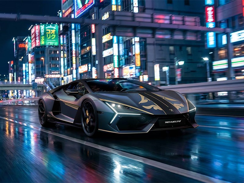 Lamborghini представила эксклюзивный Revuelto Impavido в честь 25 лет работы в Японии