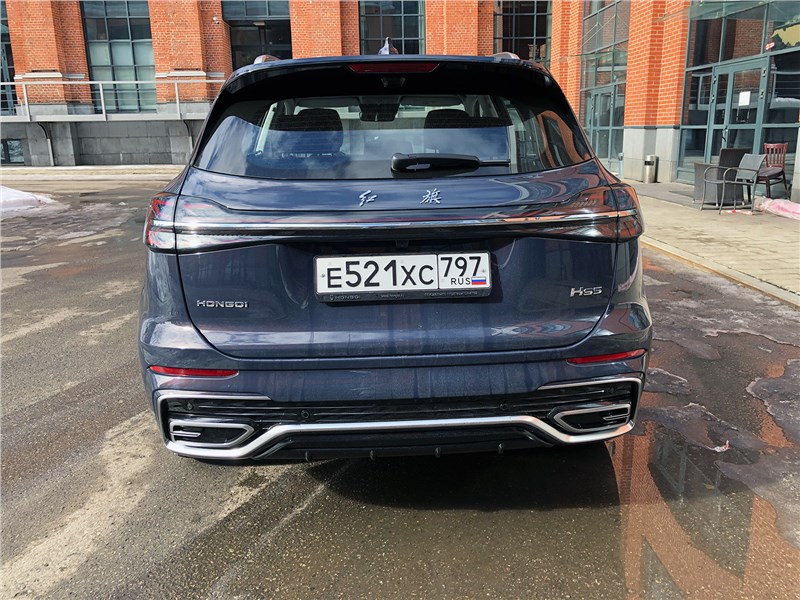 Hongqi HS5 (2025) вид сзади