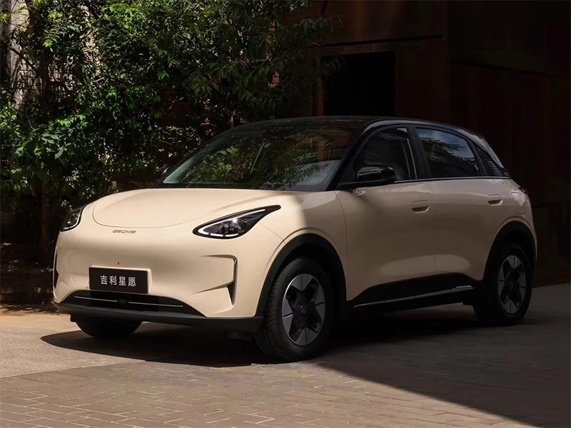 Китайские власти обнаружили нарушения в производстве автомобилей Geely и BYD
