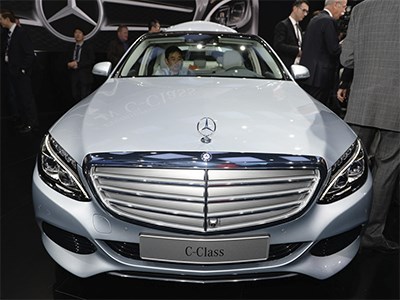 Седаны Mercedes-Benz C-класса нового поколения будут на 75 кг легче