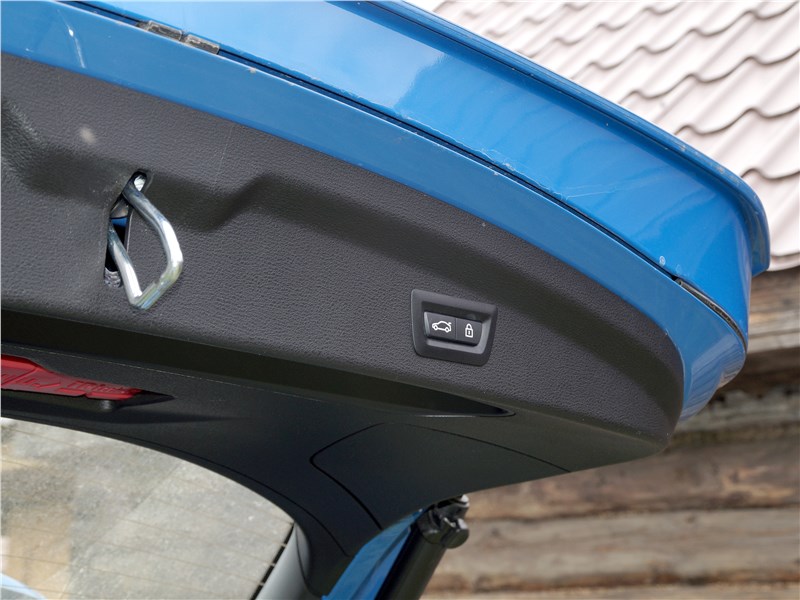 BMW X2 2019 багажное отделение