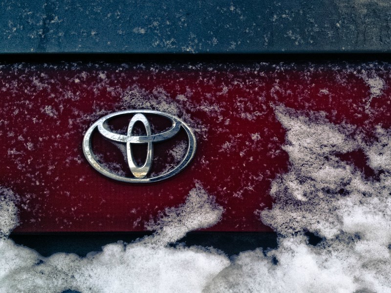  Продажи Toyota Group в России сократились почти на треть 