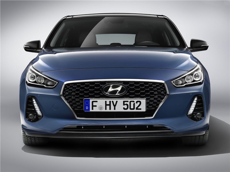 Hyundai i30 2017 вид спереди