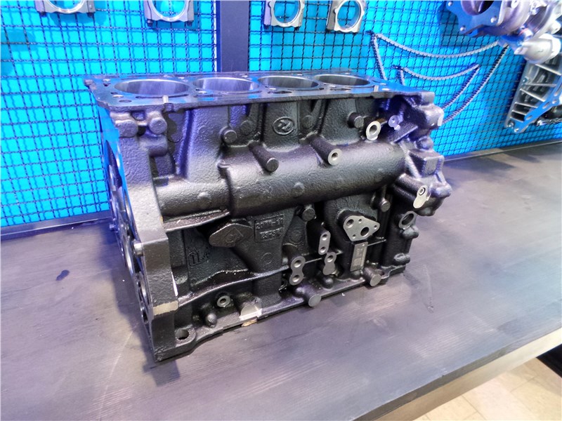 Geely Atlas 2019 двигатель