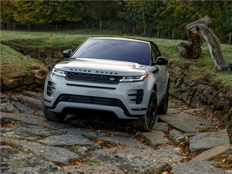 Land Rover Range Rover Evoque 2020 вид спереди