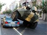 В Литве неправильно припаркованные автомобили уничтожают