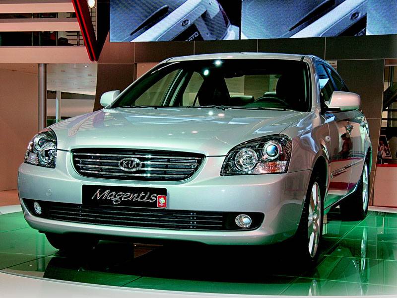 Солидно и доступно (Hyundai Sonata V, Kia Magentis, Chevrolet Evanda) Magentis поколение II рест.