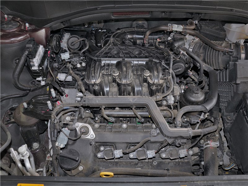 Hyundai Palisade (2020) моторный отсек
